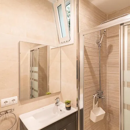 Pare Vives 77 By Sealand *