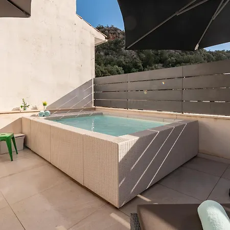 Pare Vives 77 By Sealand Pollensa