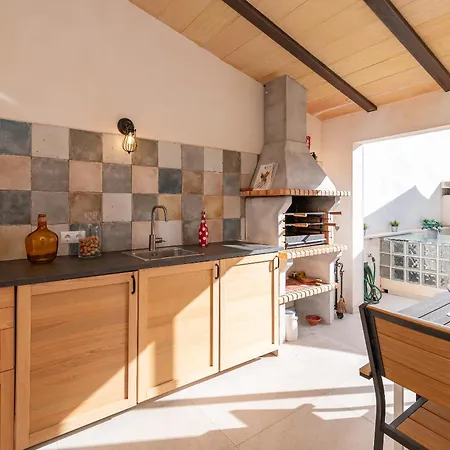 Pare Vives 77 By Sealand