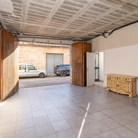 Pare Vives 77 By Sealand Pollença